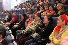 Realizan reunión con padres de estudiantes de primer ingreso en el CUCSUR.