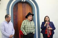 Entre la eternidad y el infinito; inauguran exposición pictórica en casa universitaria del CU Costa Sur